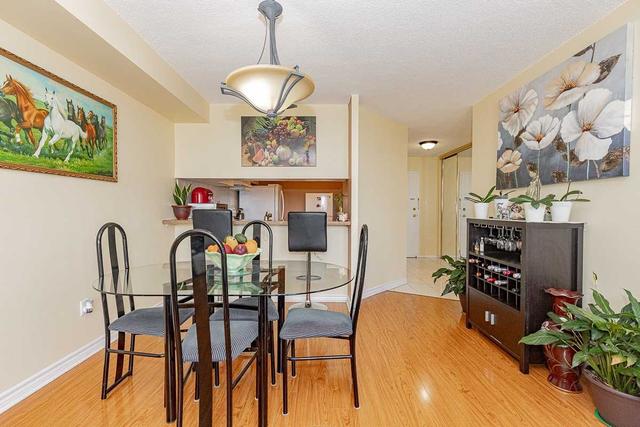2004 - 236 Albion Rd, Condo with 3 bedrooms, 2 bathrooms and 1 parking in Toronto ON | Image 2