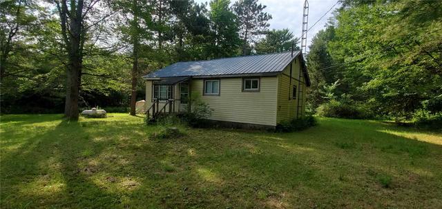 795 Skootamatta Lake Rd, House detached with 2 bedrooms, 1 bathrooms and 3 parking in North Frontenac ON | Image 7