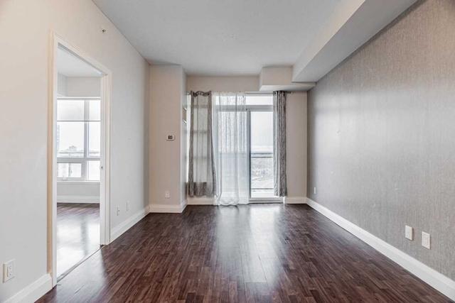 806 - 840 Queens Plate Dr, Condo with 1 bedrooms, 2 bathrooms and 1 parking in Toronto ON | Image 6