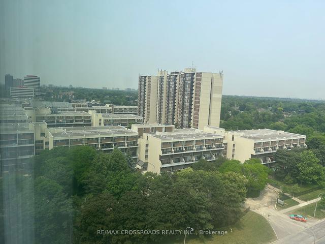 1309 - 1 Valhalla Inn Rd N, Condo with 2 bedrooms, 2 bathrooms and 1 parking in Toronto ON | Image 11