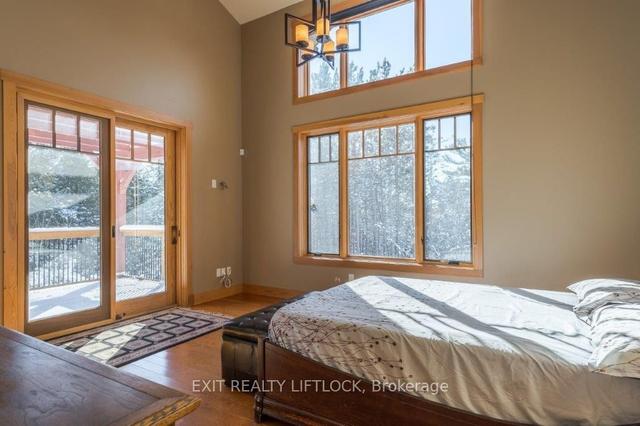 758 Lifford Rd, House detached with 3 bedrooms, 4 bathrooms and 20 parking in Kawartha Lakes ON | Image 8
