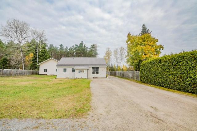 30231c Highway 62 N, House detached with 3 bedrooms, 1 bathrooms and 12 parking in Hastings Highlands ON | Image 10