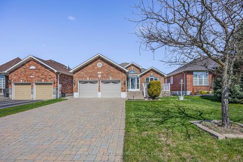 4 Falcon Cres, Barrie, ON, L4N0Y9 | Card Image