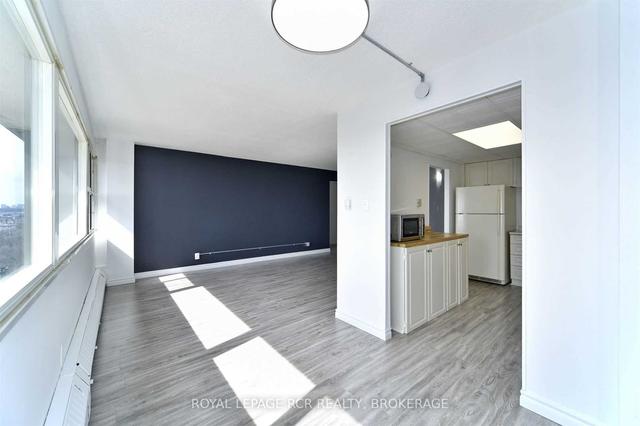 1506 - 735 Don Mills Rd, Condo with 2 bedrooms, 1 bathrooms and 1 parking in Toronto ON | Image 8