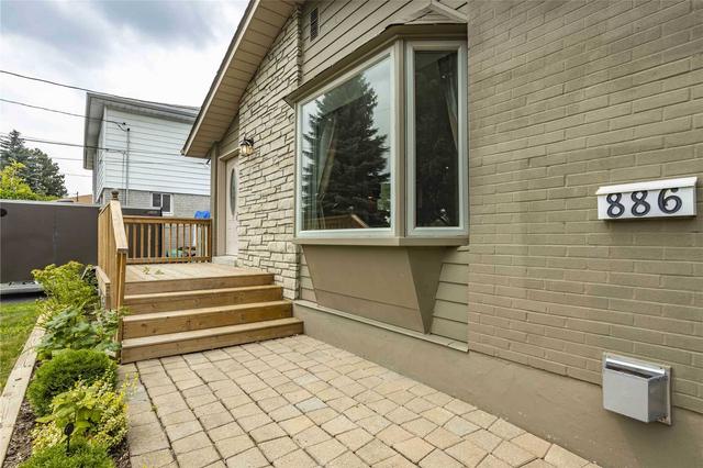 886 Marinet Cres, House detached with 3 bedrooms, 2 bathrooms and 16 parking in Pickering ON | Image 30