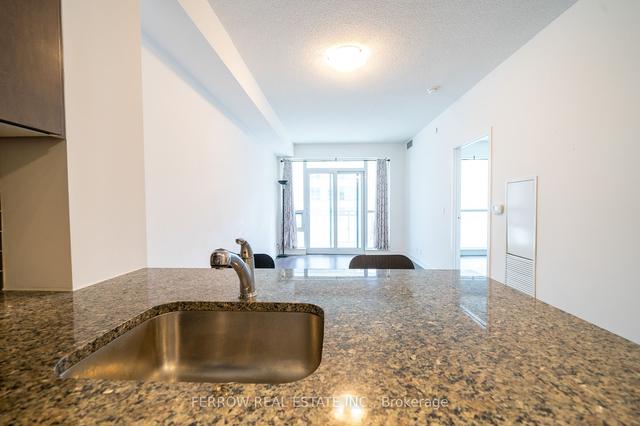 909 - 89 Dunfield Ave, Condo with 1 bedrooms, 1 bathrooms and 0 parking in Toronto ON | Image 2