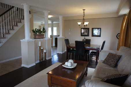 364 Georgian Dr, House detached with 4 bedrooms, 3 bathrooms and 2 parking in Orillia ON | Image 2