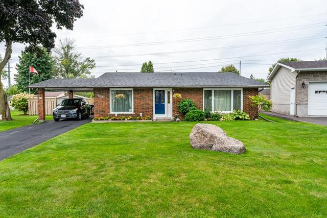 525 Kirkwood Street, House detached with 4 bedrooms, 2 bathrooms and 4 parking in Cornwall ON | Image 1