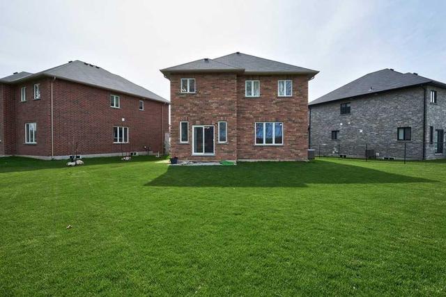 2992 Annalysse Dr, House detached with 4 bedrooms, 3 bathrooms and 4 parking in Orillia ON | Image 19