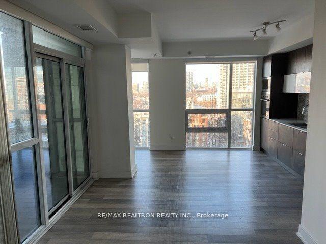 1110 - 318 Richmond St W, Condo with 2 bedrooms, 2 bathrooms and 1 parking in Toronto ON | Image 16