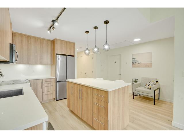 405 - 5420 208 Street, Condo with 2 bedrooms, 2 bathrooms and 1 parking in Langley BC | Image 5