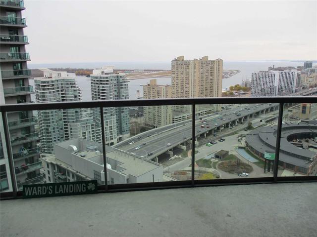 3611 - 30 Grand Trunk Cres, Condo with 2 bedrooms, 2 bathrooms and 1 parking in Toronto ON | Image 38