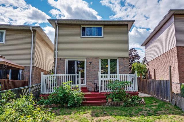 651 Grandview Dr, House attached with 3 bedrooms, 2 bathrooms and 3 parking in Oshawa ON | Image 35