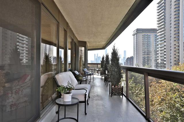 705 - 70 Rosehill Ave, Condo with 2 bedrooms, 3 bathrooms and 2 parking in Toronto ON | Image 13