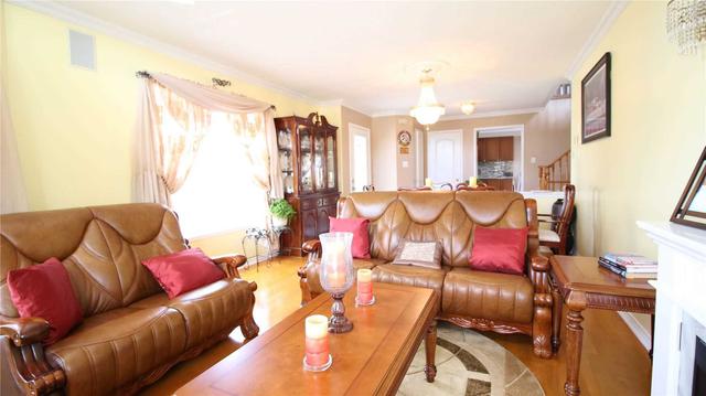 937 Audley Rd S, House detached with 4 bedrooms, 4 bathrooms and 4 parking in Ajax ON | Image 2
