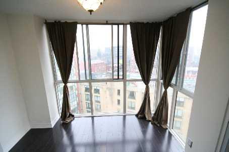 lph1105 - 801 King St W, Condo with 2 bedrooms, 2 bathrooms and 1 parking in Toronto ON | Image 3