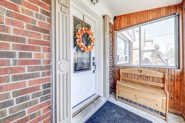 90 Binswood Ave, House detached with 4 bedrooms, 3 bathrooms and 5 parking in Toronto ON | Image 23