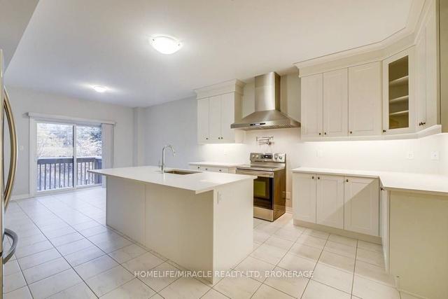 72 Slater St, House detached with 4 bedrooms, 4 bathrooms and 7 parking in Cambridge ON | Image 4