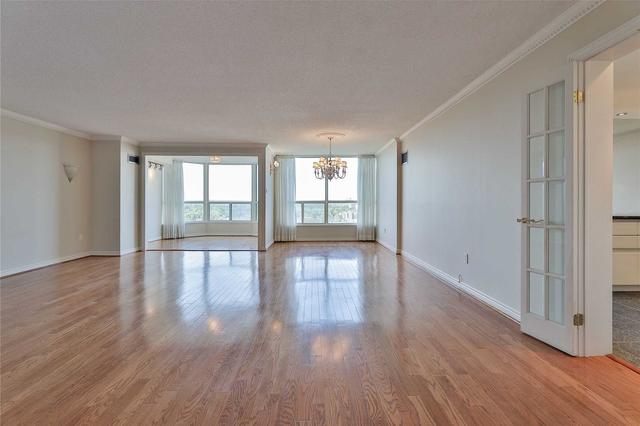 1608 - 1 Clark Ave, Condo with 2 bedrooms, 2 bathrooms and 1 parking in Vaughan ON | Image 12