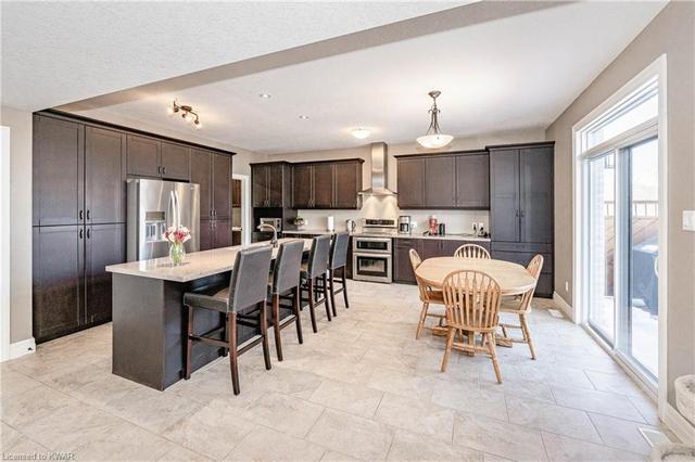 54 Deer Creek Street, House detached with 6 bedrooms, 4 bathrooms and null parking in Kitchener ON | Image 9