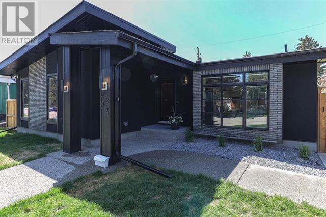 4224 Vauxhall Crescent Nw, House detached with 5 bedrooms, 3 bathrooms and 2 parking in Calgary AB | Image 40