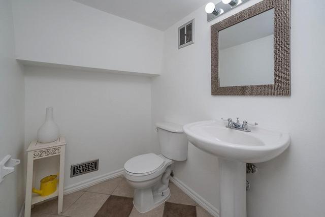 116 Kozlov St, House semidetached with 3 bedrooms, 2 bathrooms and 2 parking in Barrie ON | Image 18