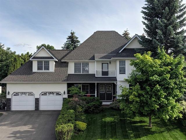 805 15th St S, House detached with 4 bedrooms, 4 bathrooms and 4 parking in Cranbrook BC | Image 1
