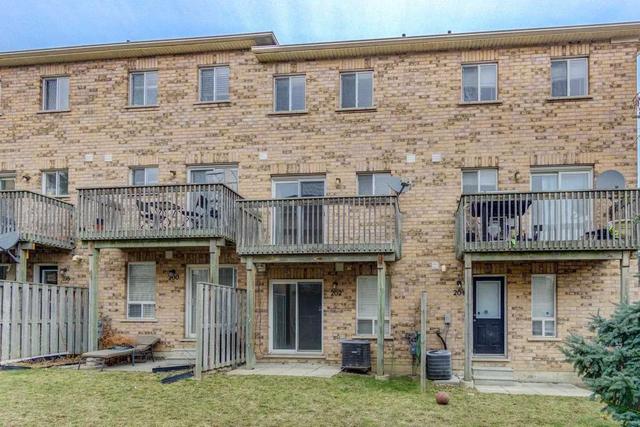 202 - 601 Shoreline Dr, Townhouse with 3 bedrooms, 2 bathrooms and 2 parking in Mississauga ON | Image 13