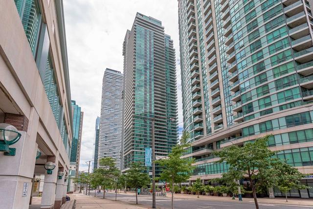 211 - 33 Bay St, Condo with 1 bedrooms, 1 bathrooms and 0 parking in Toronto ON | Image 12