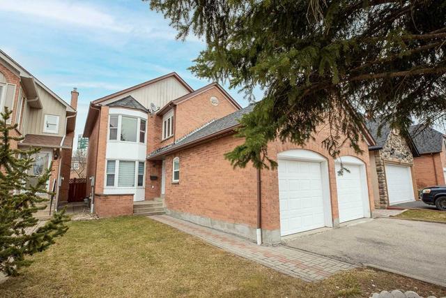4314 Mayflower Dr, House detached with 3 bedrooms, 4 bathrooms and 4 parking in Mississauga ON | Image 12
