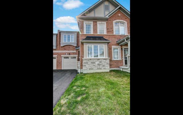 1033 Cameo St N, House attached with 3 bedrooms, 3 bathrooms and 3 parking in Pickering ON | Image 12