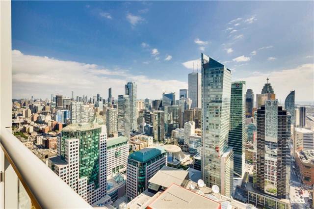 Ph2 - 300 Front St W, Condo with 2 bedrooms, 3 bathrooms and 2 parking in Toronto ON | Image 13