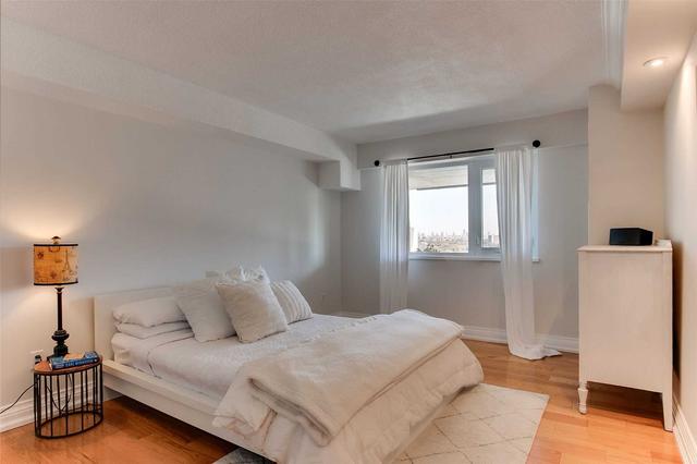 1807 - 260 Scarlett Rd, Condo with 1 bedrooms, 1 bathrooms and 1 parking in Toronto ON | Image 14