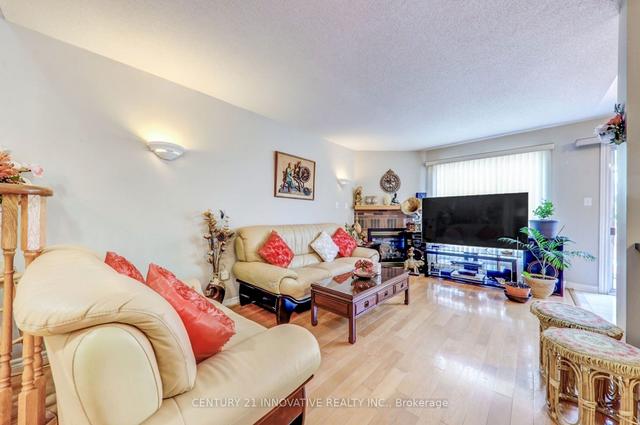 336a Aylesworth Ave, House detached with 3 bedrooms, 4 bathrooms and 3 parking in Toronto ON | Image 37