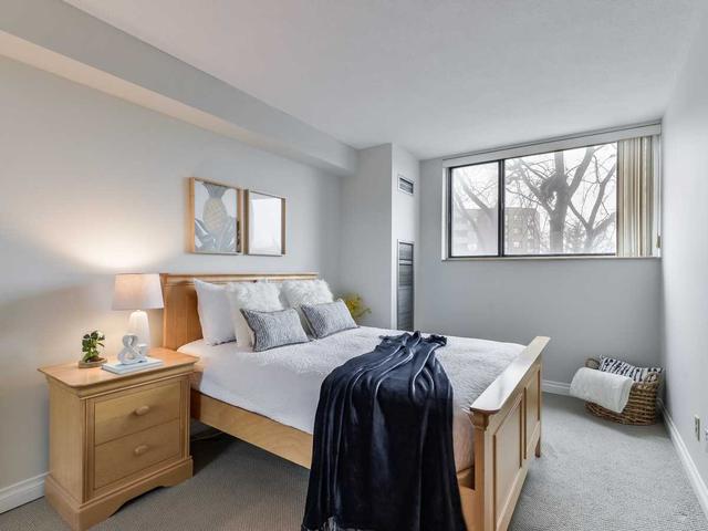406 - 50 Baif Blvd, Condo with 3 bedrooms, 2 bathrooms and 2 parking in Richmond Hill ON | Image 10