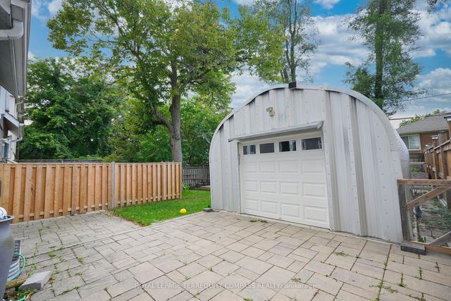 35 Cheshire Dr, House detached with 3 bedrooms, 3 bathrooms and 6 parking in Toronto ON | Image 26