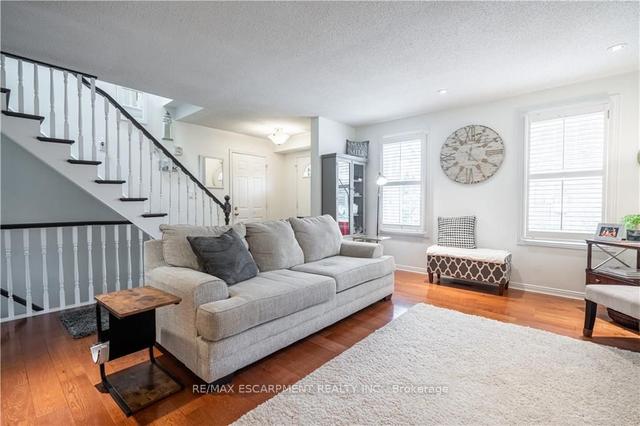 15 - 105 Wilson St W, Townhouse with 3 bedrooms, 2 bathrooms and 2 parking in Hamilton ON | Image 32