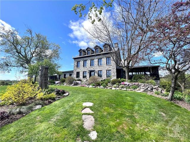 2926 Cassburn Road, House detached with 5 bedrooms, 4 bathrooms and 16 parking in Champlain ON | Image 1