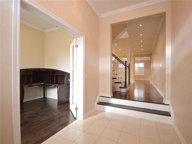 100 Blackwell Cres, House detached with 4 bedrooms, 4 bathrooms and 4 parking in Oshawa ON | Image 2
