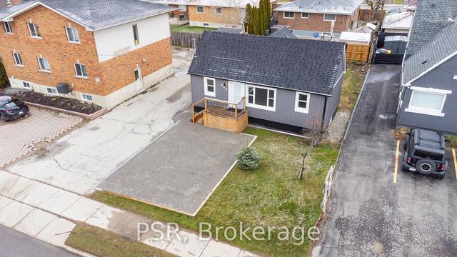 699 Upper James St, House detached with 2 bedrooms, 2 bathrooms and 4 parking in Hamilton ON | Image 24