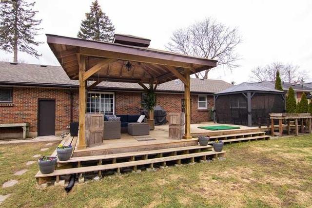 527 Oakridge Dr, House detached with 3 bedrooms, 2 bathrooms and 7 parking in London ON | Image 15