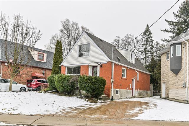 1 Holland Ave, House detached with 4 bedrooms, 3 bathrooms and 2 parking in Toronto ON | Image 12