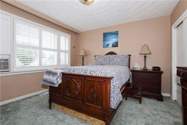 86 Park Rd S, House detached with 4 bedrooms, 3 bathrooms and 8 parking in Oshawa ON | Image 11