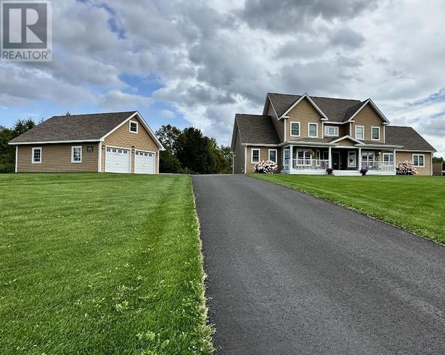16 Grace Avenue, House detached with 7 bedrooms, 4 bathrooms and null parking in Deer Lake NL | Image 1