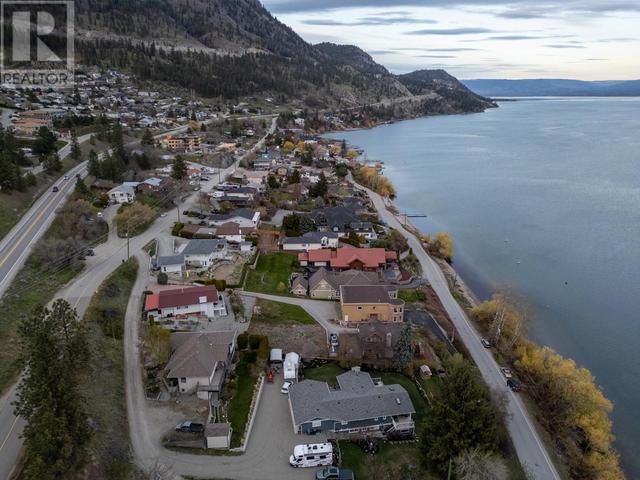 3860 Beach Avenue, House detached with 6 bedrooms, 2 bathrooms and 10 parking in Peachland BC | Image 8