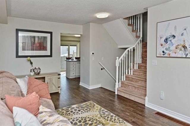 60 Greengrove Way, Condo with 3 bedrooms, 3 bathrooms and 2 parking in Whitby ON | Image 16