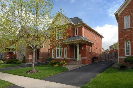 184 Westfield Tr, House detached with 3 bedrooms, 3 bathrooms and 1 parking in Oakville ON | Image 1