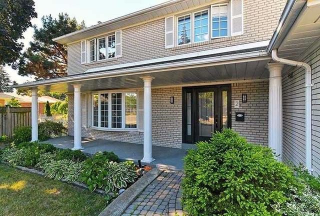 2 Redthorn Crt, House detached with 4 bedrooms, 4 bathrooms and 4 parking in Toronto ON | Image 28