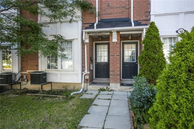 105 Weston Rd, Townhouse with 2 bedrooms, 3 bathrooms and 1 parking in Toronto ON | Image 17