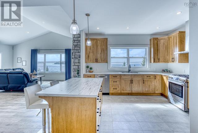 183 & 185 English Point Road, House detached with 5 bedrooms, 3 bathrooms and null parking in Halifax NS | Image 17